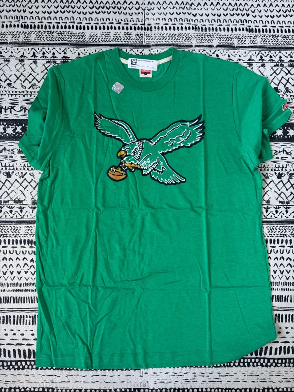 NWT HOMAGE Green Eagles Graphic Short Sleeve Tee